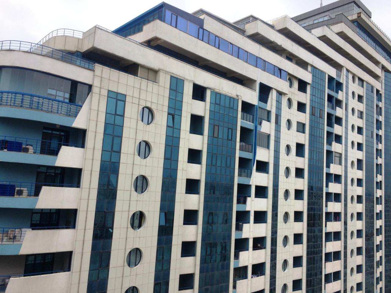Park Azure Apartment Deluxe 2 Bedroom Баку Экстерьер фото
