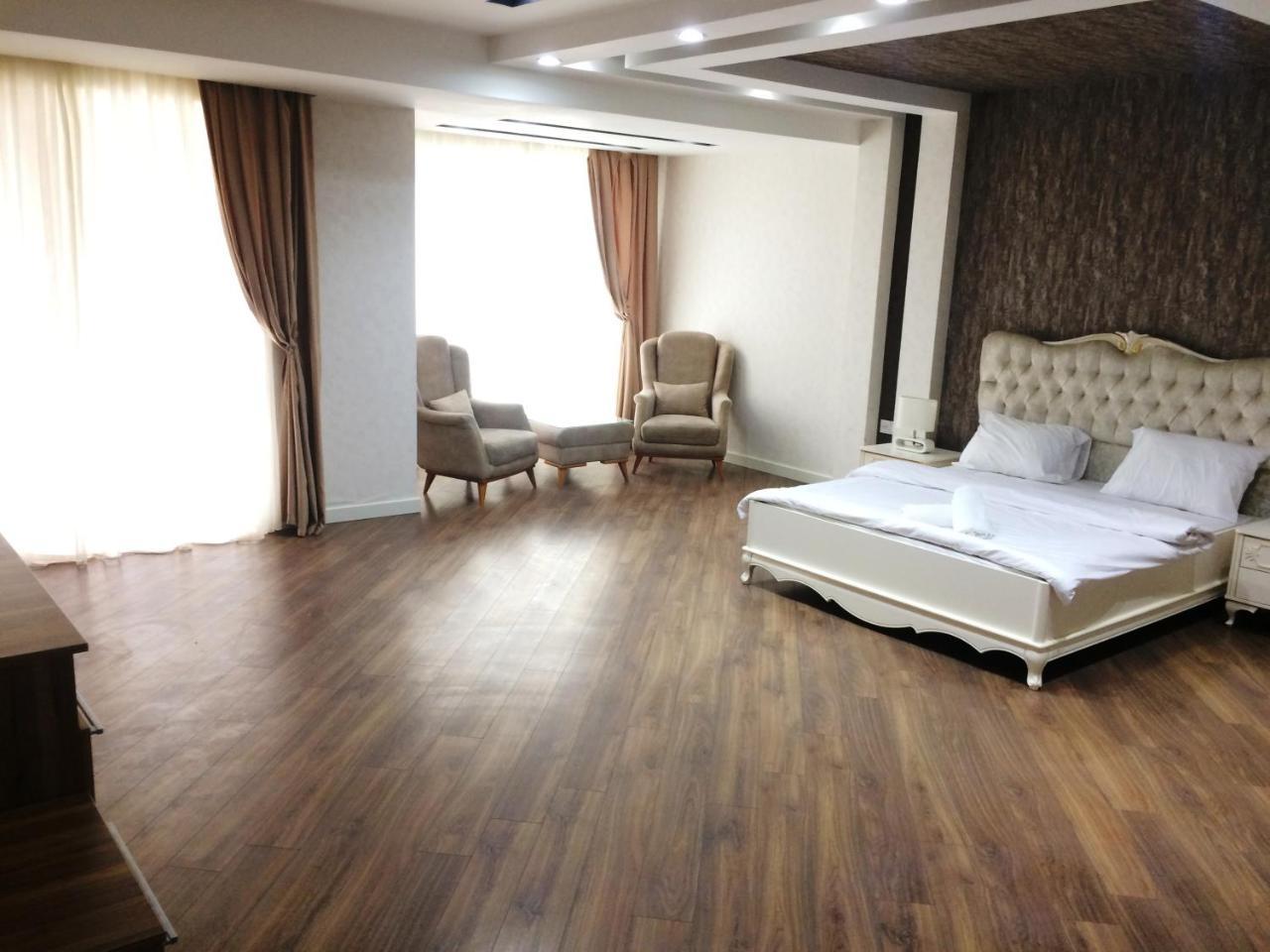 Park Azure Apartment Deluxe 2 Bedroom Баку Экстерьер фото