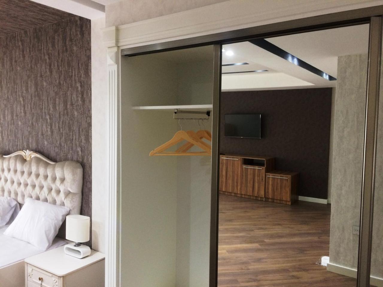 Park Azure Apartment Deluxe 2 Bedroom Баку Экстерьер фото